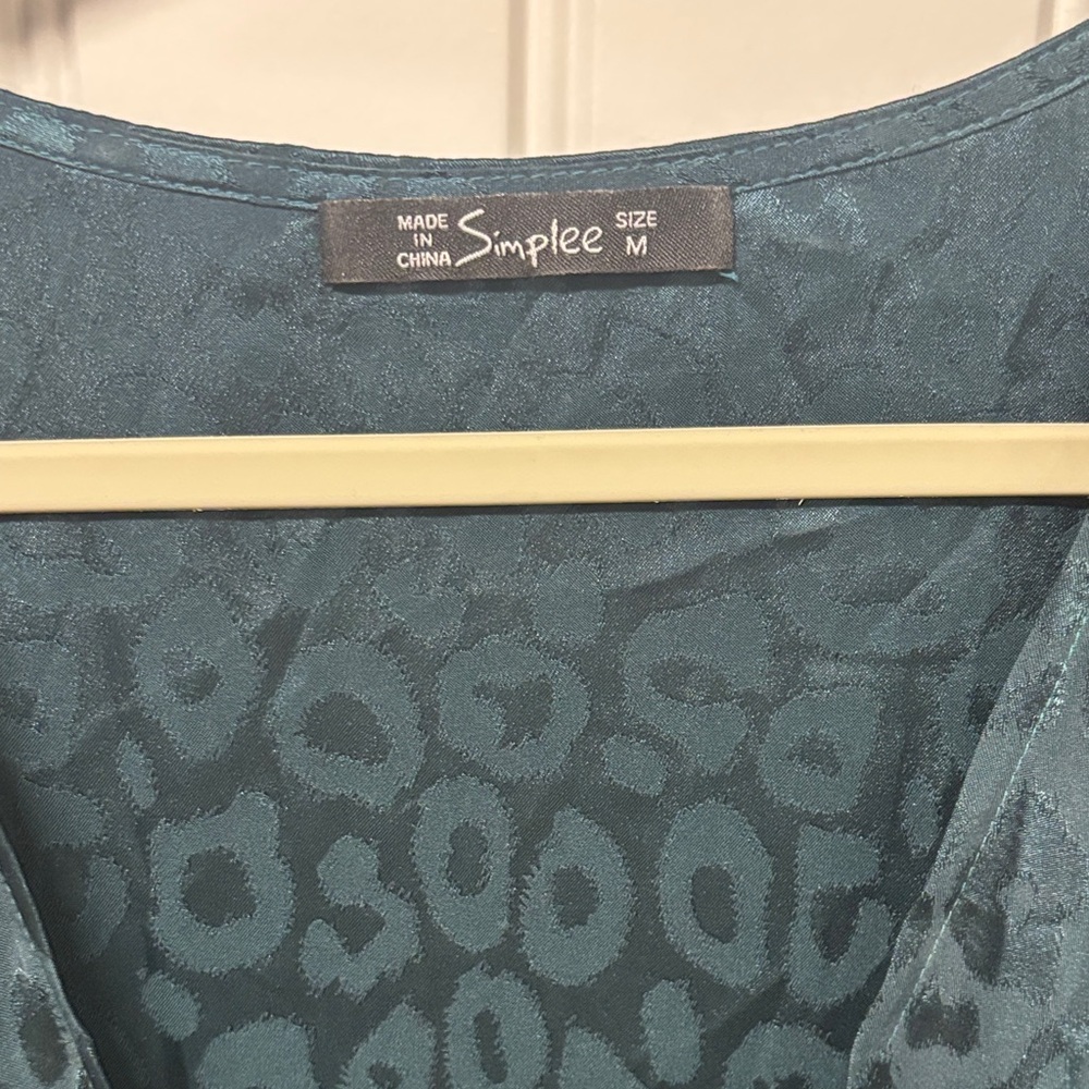 Simplee Dark green cheetah print Asymmetrical Dress - Picture 2 of 6